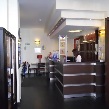Apparthotel Belle Vue 3* La Louviere
